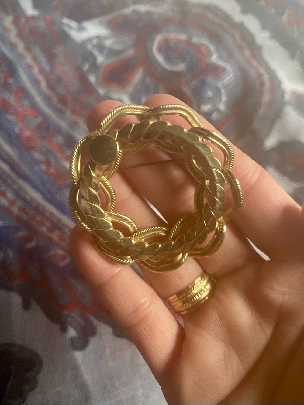 KRAMAR Gold-Tone Wreath Brooch